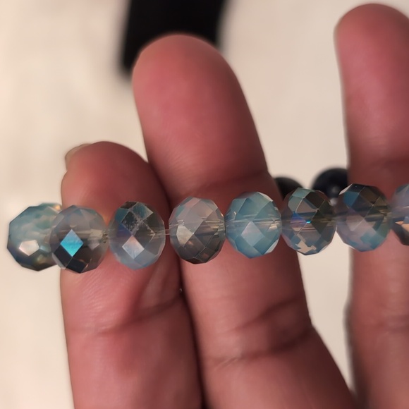 Avon|I Wish You Beaded Bracelet-PEACE- Blue Stone and Blue Crytals Beads - Picture 7 of 11